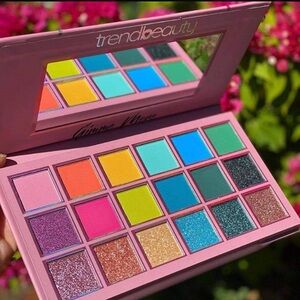 Trend beauty Gimme more eyeshadow palette